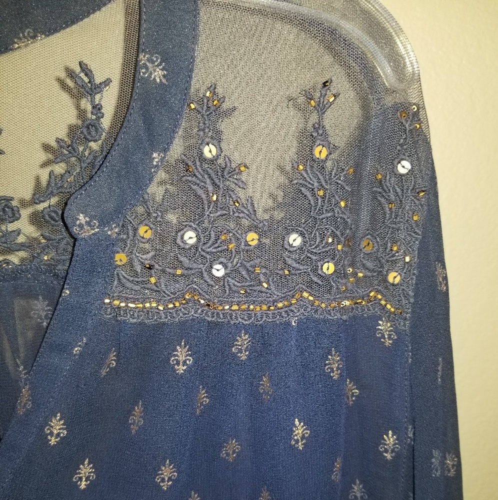 Blouse - Picture 3 of 5